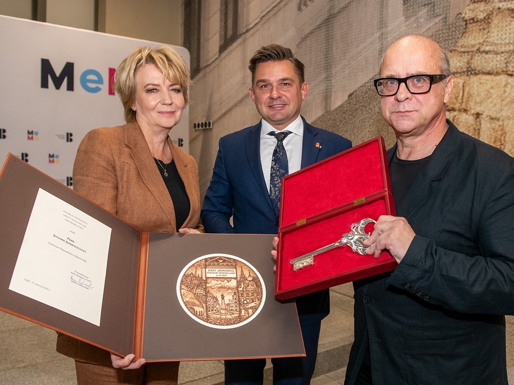 Prof. Jerzy Jarniewicz with the city authorities