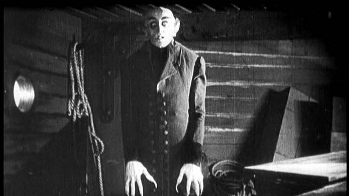 Max Schreck jako hrabia Orlok w filmie „Nosferatu – symfonia grozy” (1922), reż. F.W. Murnau.Źródło: Wikimedia Commons, domena publiczna Nosferatu